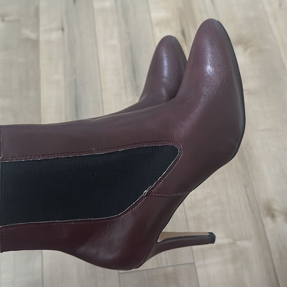 Boots - Picture 7 of 7